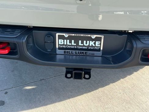 Certified 2022 Jeep Gladiator Rubicon w/ LED Lighting Group image 8