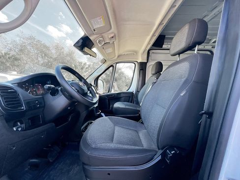 Used 2023 RAM ProMaster 2500 image 14
