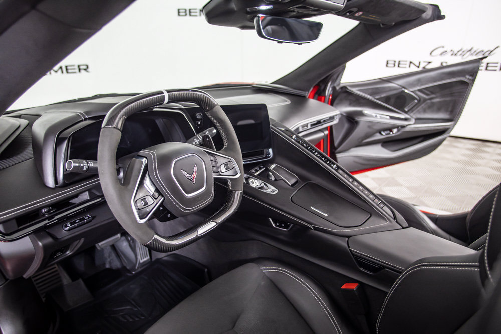 Used 2025 Chevrolet Corvette E-Ray w/ Stealth Interior Trim Package AWD/4WD image 21