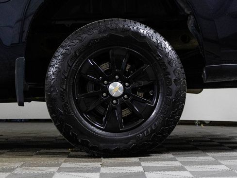 Used 2023 Chevrolet Silverado 1500 LT image 41