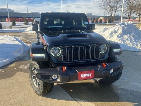 New 2026 Jeep Gladiator Mojave image 2