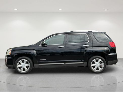 Used 2017 GMC Terrain SLT FWD image 2