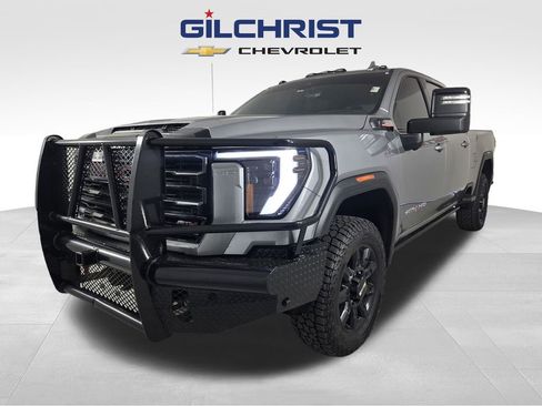 Used 2024 GMC Sierra 2500 AT4 w/ AT4 Premium Plus Package image 2