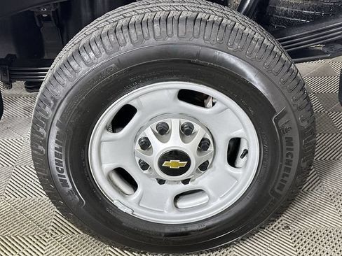 Used 2023 Chevrolet Silverado 2500 W/T w/ WT Fleet Convenience Package RWD image 34