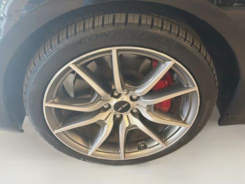 Used 2025 Genesis G70 2.5T AWD/4WD image 11