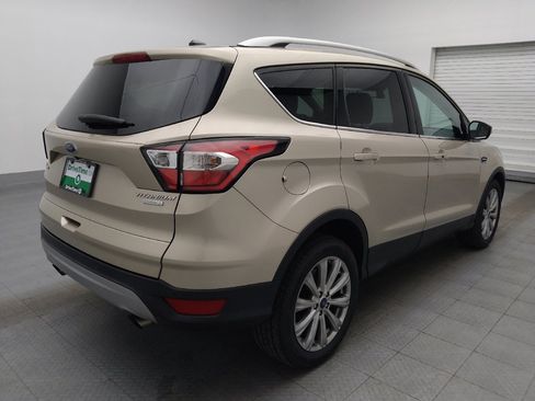 Used 2017 Ford Escape Titanium FWD image 9