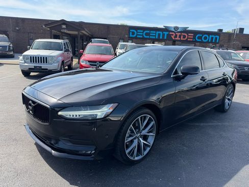 Used 2018 Volvo S90 T5 Momentum w/ Convenience Package FWD image 7