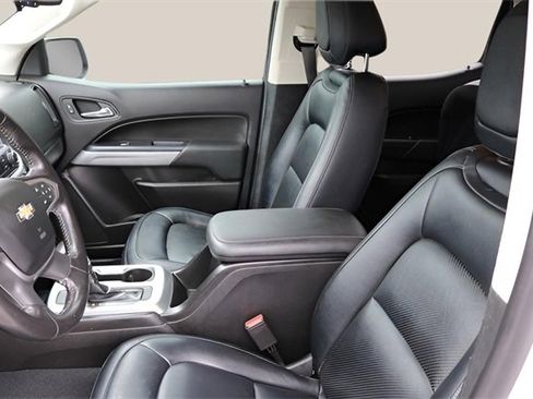 Used 2019 Chevrolet Colorado LT w/ LT Convenience Package image 13