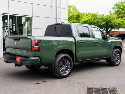 New 2026 Nissan Frontier SV w/ Tow Package AWD/4WD image 6