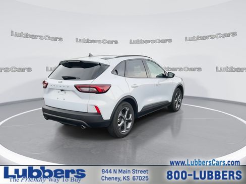 Used 2025 Ford Escape ST-Line FWD image 8