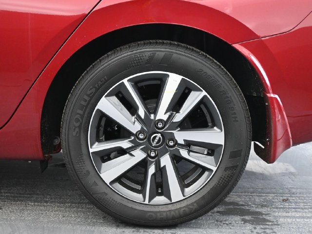 Used 2025 Nissan Versa SV w/ Trunk Package FWD image 14