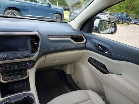 Used 2021 GMC Acadia Denali w/ Denali Technology Package image 14