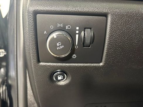 Used 2017 Jeep Grand Cherokee Limited 75th Anniversary AWD/4WD image 15