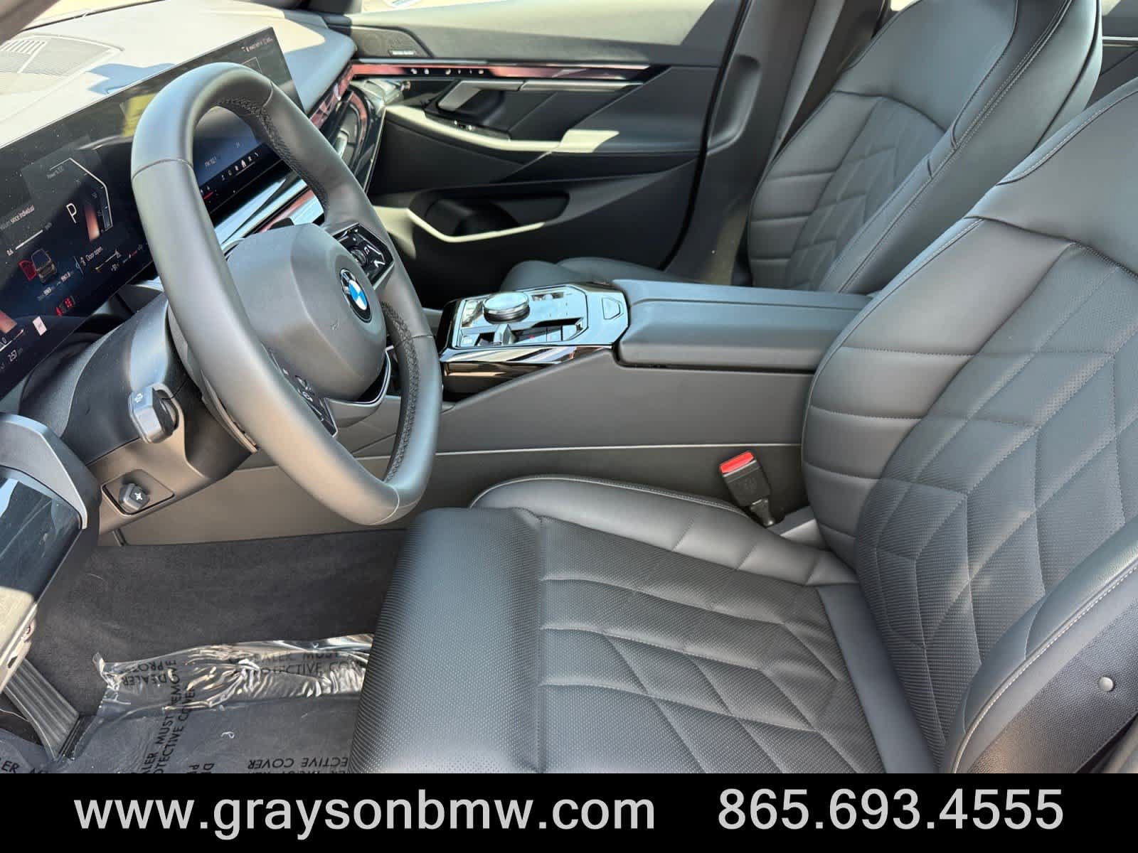 Used 2026 BMW 540i xDrive w/ Premium Package AWD/4WD image 13