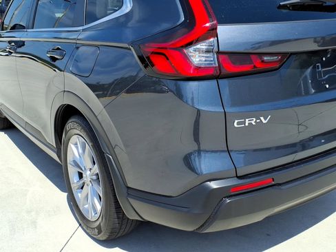 Used 2025 Honda CR-V EX image 19