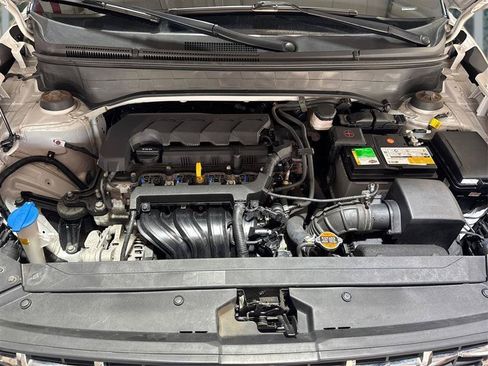 Used 2024 Hyundai Venue SEL FWD image 20