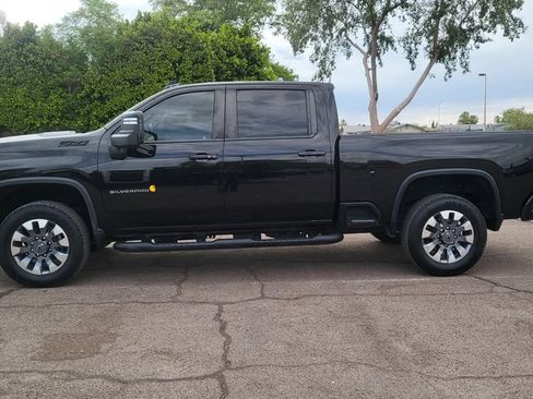 Used 2021 Chevrolet Silverado 2500 LTZ w/ Carhartt Edition AWD/4WD image 5