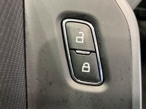 Used 2021 Ford F150 XLT image 13