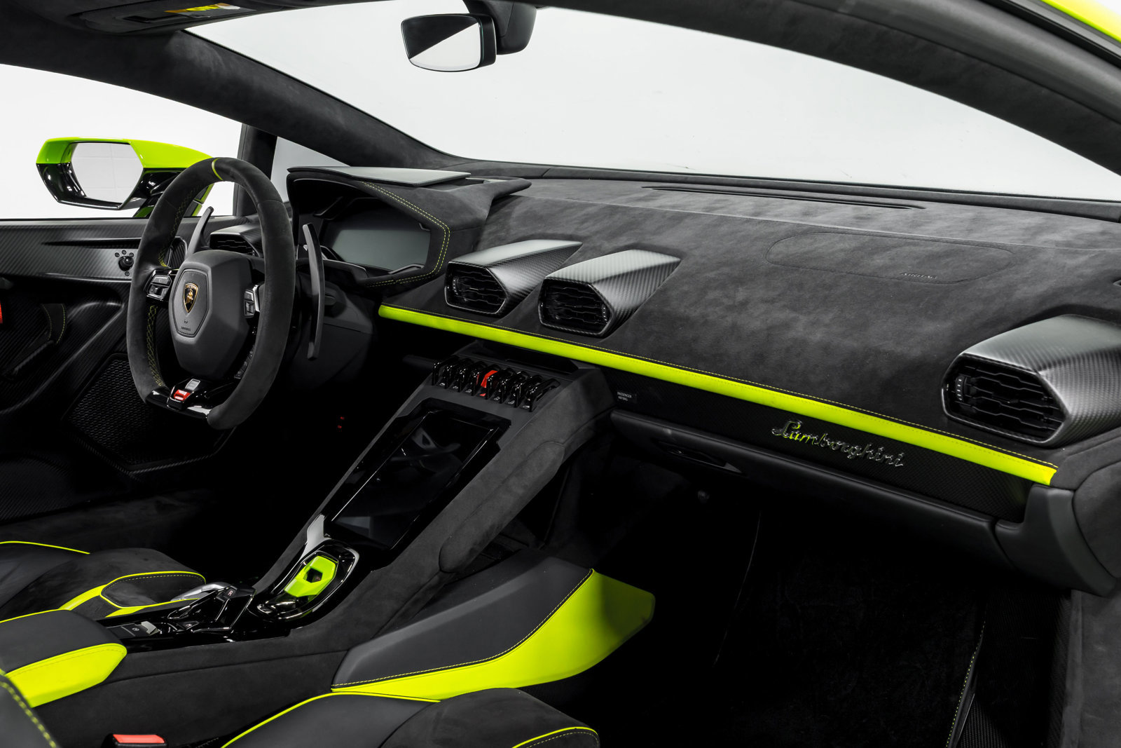Used 2023 Lamborghini Huracan Tecnica RWD image 34