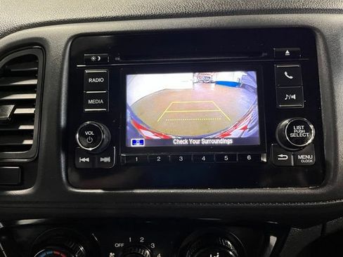 Used 2019 Honda HR-V LX image 29