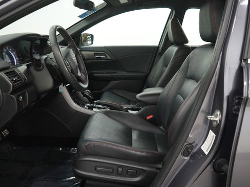 Used 2017 Honda Accord Sport Special Edition image 20