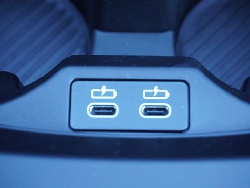 New 2025 BMW 228i xDrive w/ Premium Package image 9