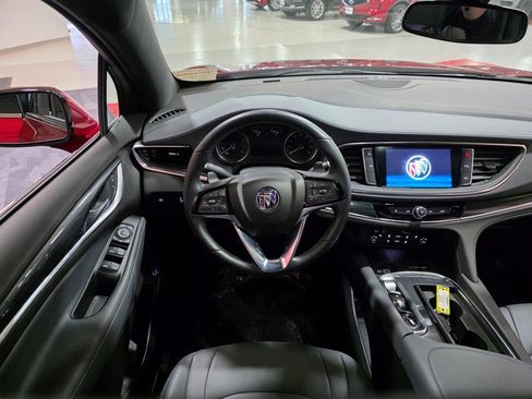 Certified 2023 Buick Enclave Essence image 28