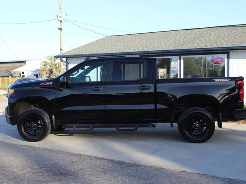 Used 2020 Chevrolet Silverado 1500 Custom Trail Boss w/ Custom Convenience Package image 2