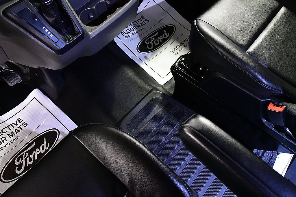Used 2025 Ford Transit 250 Low Roof AWD image 19
