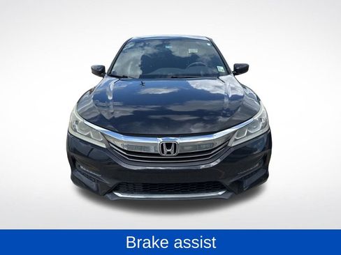 Used 2017 Honda Accord Sport image 3