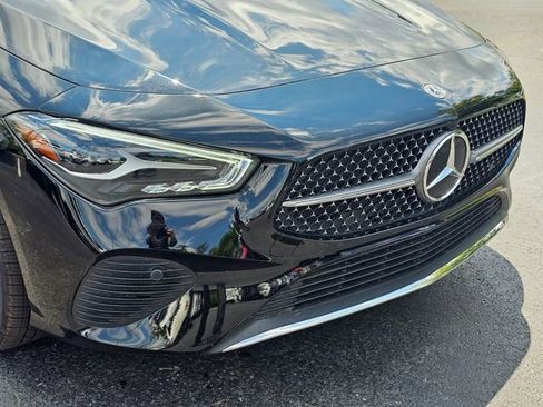 Certified 2025 Mercedes-Benz CLA 250 4MATIC image 3