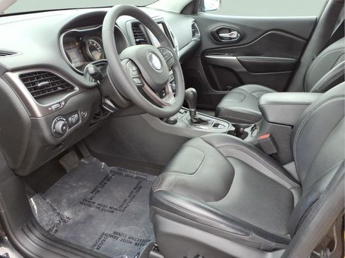 Used 2022 Jeep Cherokee Latitude Lux AWD/4WD image 11