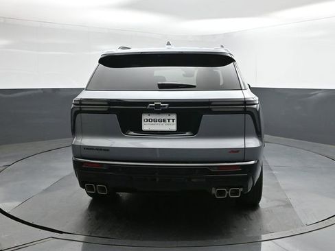 Used 2026 Chevrolet Traverse RS w/ LPO, Floor Liner Package image 8