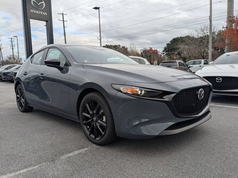 Used 2026 MAZDA MAZDA3 Carbon AWD/4WD image 2