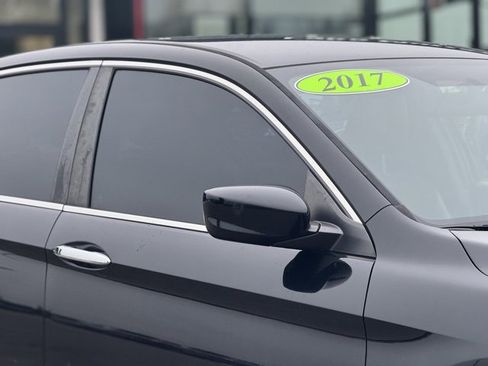 Used 2017 Honda Accord Sport image 4