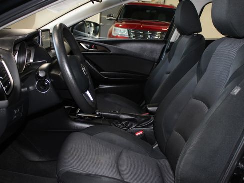 Used 2016 MAZDA MAZDA3 i Sport w/ Preferred Equipment Package FWD image 24
