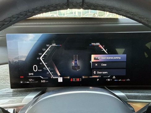 Used 2023 BMW i7 xDrive60 AWD/4WD image 30