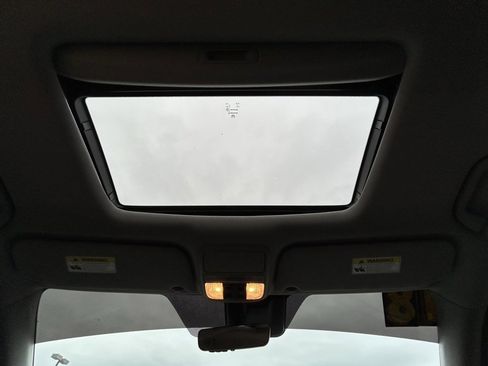 Used 2018 Honda Odyssey EX-L image 8