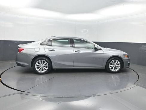 Used 2025 Chevrolet Malibu LT FWD image 34