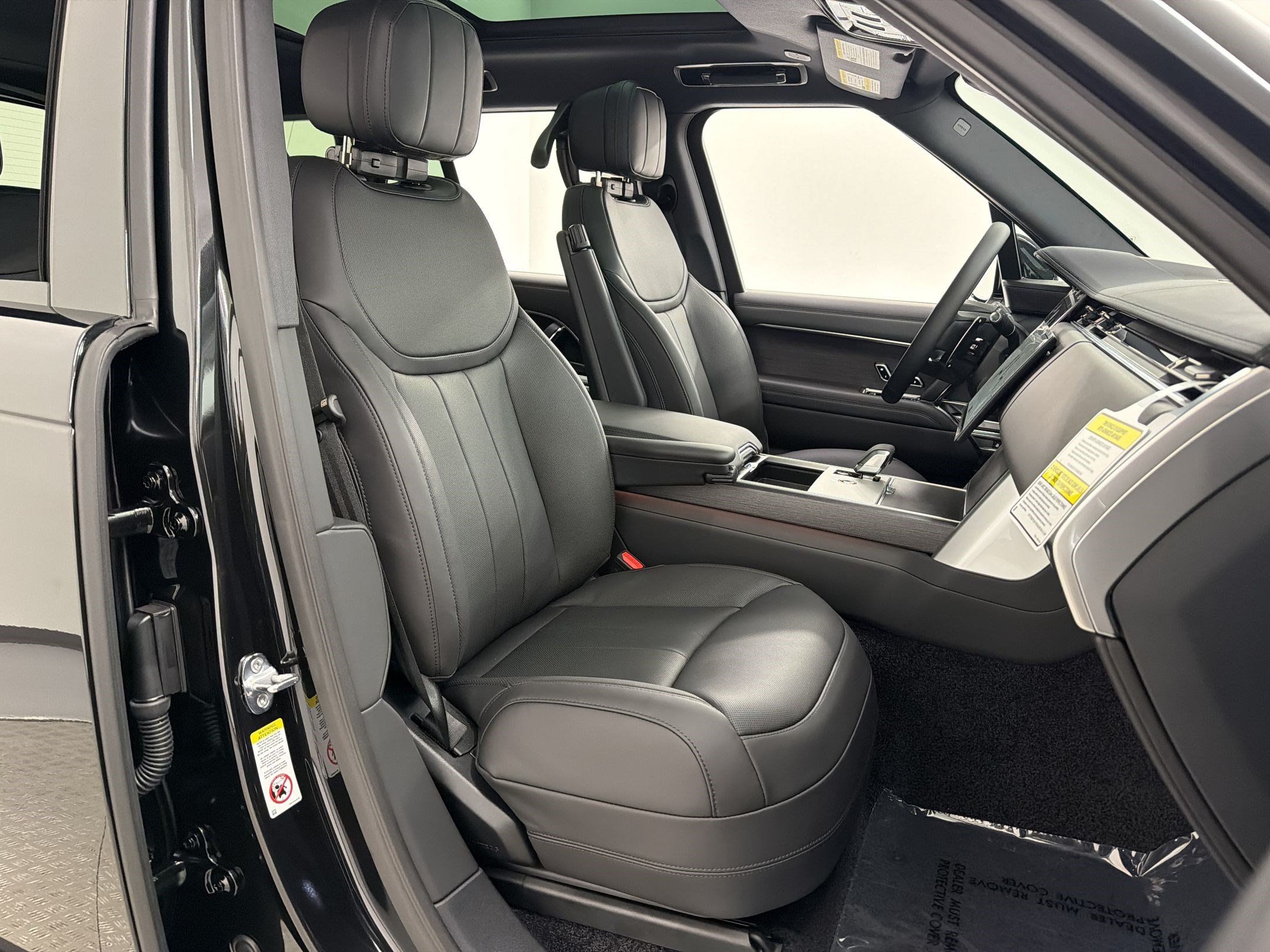 New 2026 Land Rover Range Rover SE AWD/4WD image 29
