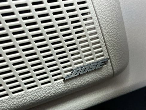 Used 2022 Kia Carnival SX Prestige image 19