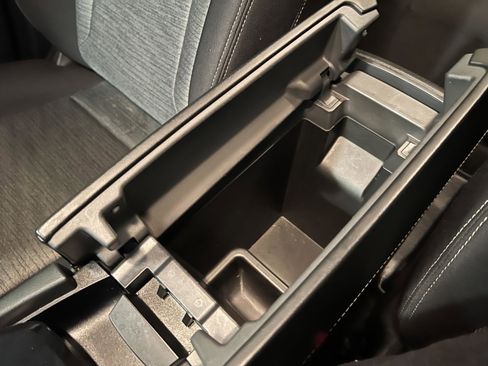 Used 2023 Nissan Rogue SV image 21