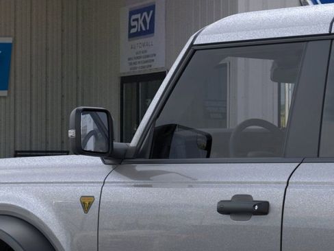 New 2025 Ford Bronco Badlands image 25