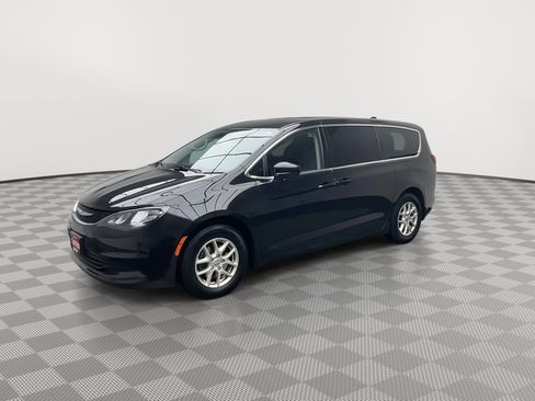 Used 2019 Chrysler Pacifica LX image 31