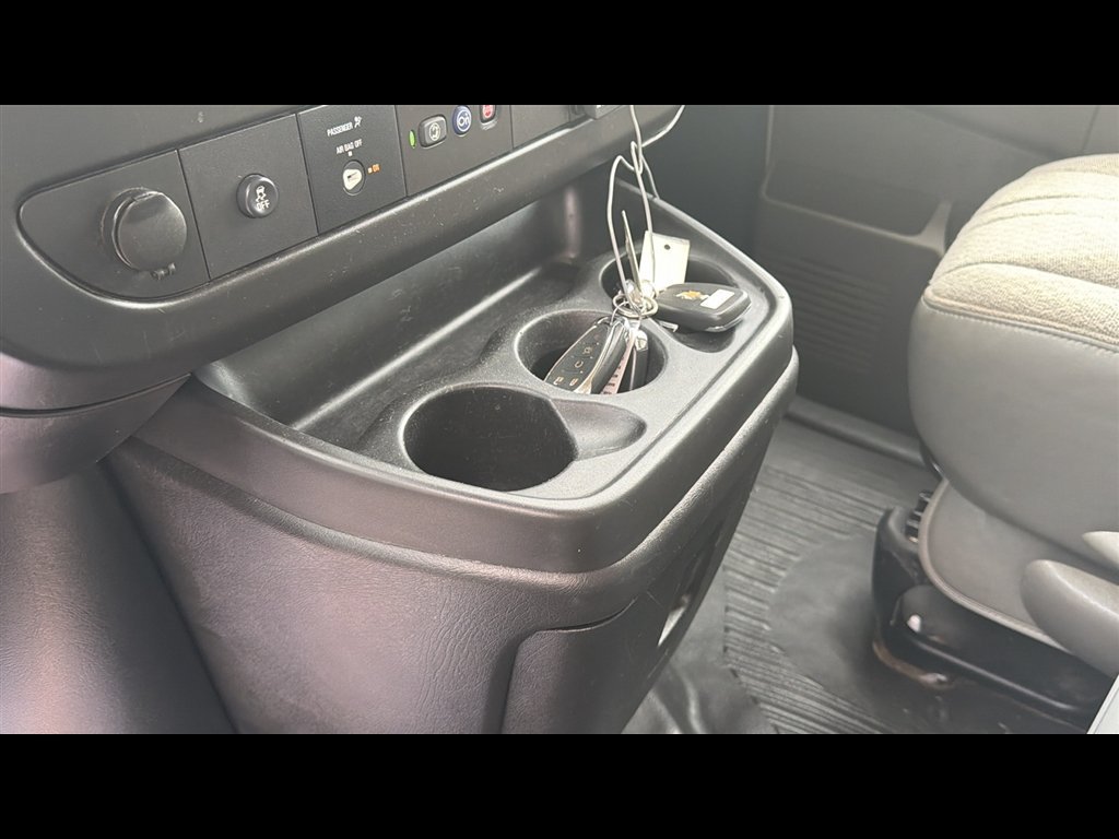 Used 2022 GMC Savana 2500 w/ Communications Package RWD image 17