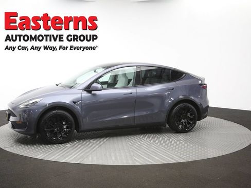 Used 2022 Tesla Model Y Long Range AWD/4WD image 54