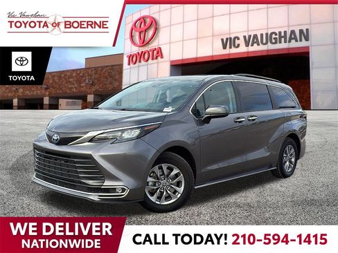 Certified 2024 Toyota Sienna XLE image 1