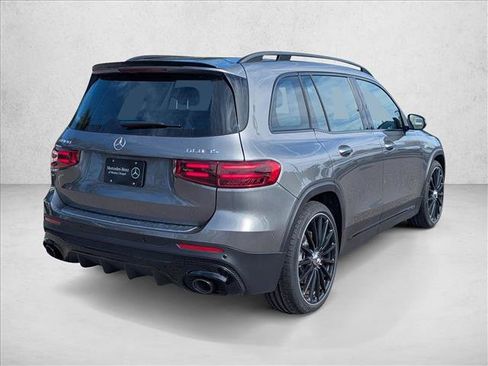 Used 2026 Mercedes-Benz GLB 35 AMG 4MATIC image 2