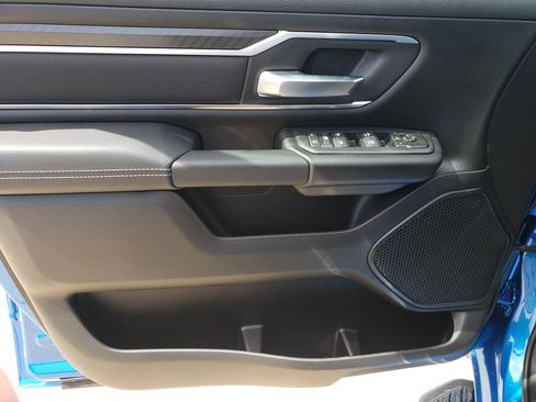New 2026 RAM 1500 Big Horn AWD/4WD image 11