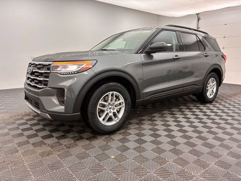 New 2026 Ford Explorer Active image 13